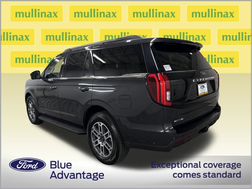 Certified 2025 Ford Expedition Active image 5