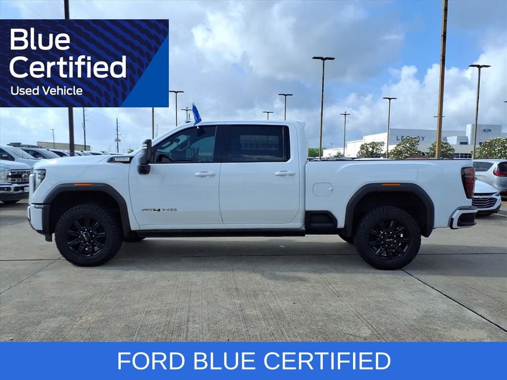 Used 2024 GMC Sierra 2500 AT4 w/ AT4 Premium Plus Package AWD/4WD image 3