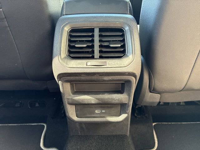 Used 2023 Volkswagen Taos SEL AWD/4WD image 14