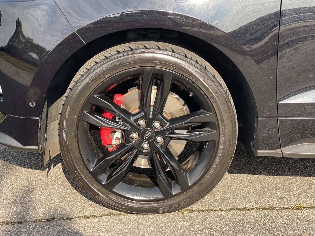 Certified 2019 Ford Edge ST w/ Equipment Group 401A AWD/4WD image 13