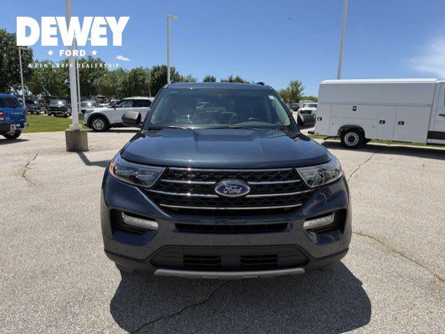 Certified 2023 Ford Explorer XLT w/ Equipment Group 202A AWD/4WD image 2