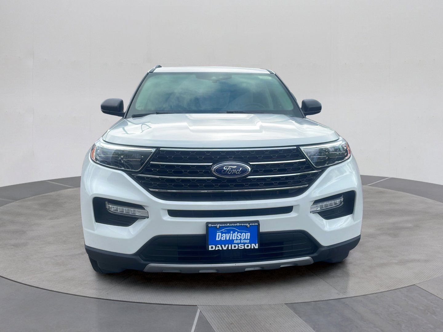 Certified 2023 Ford Explorer XLT w/ Equipment Group 202A AWD/4WD image 10