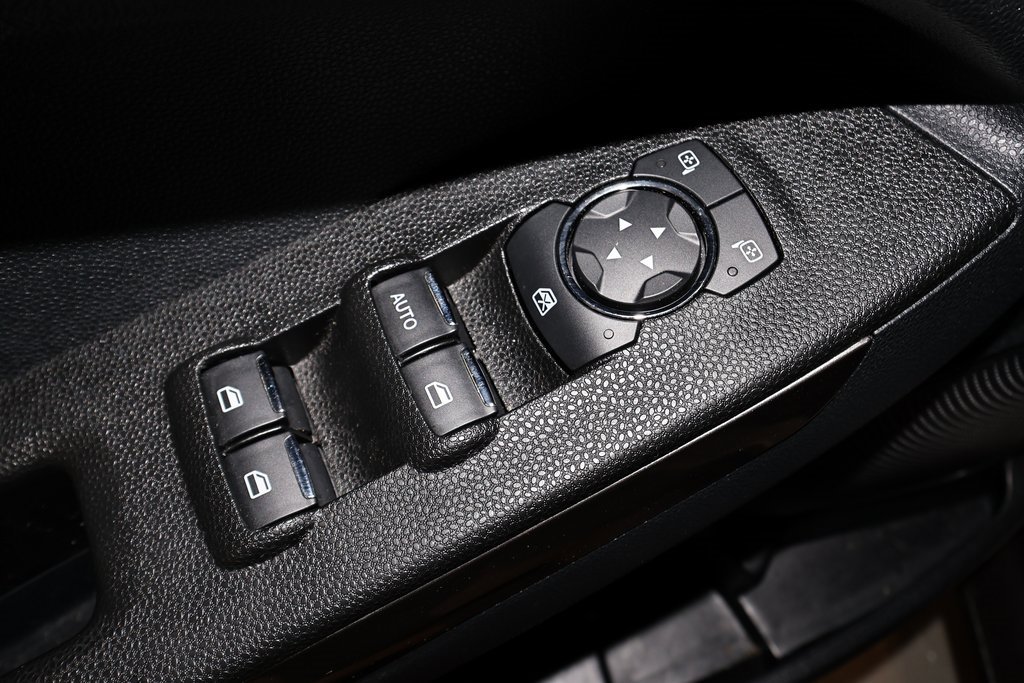 Certified 2022 Ford EcoSport SES w/ Interior Protection Package image 12