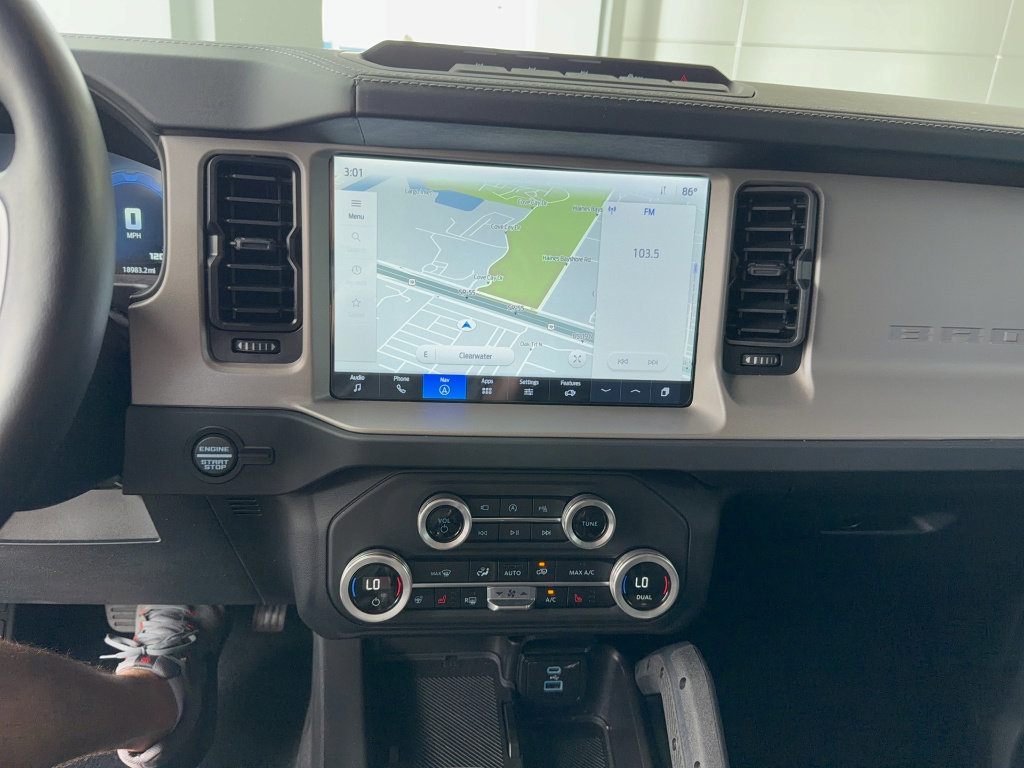 Certified 2025 Ford Bronco Outer Banks w/ Sasquatch Package image 21