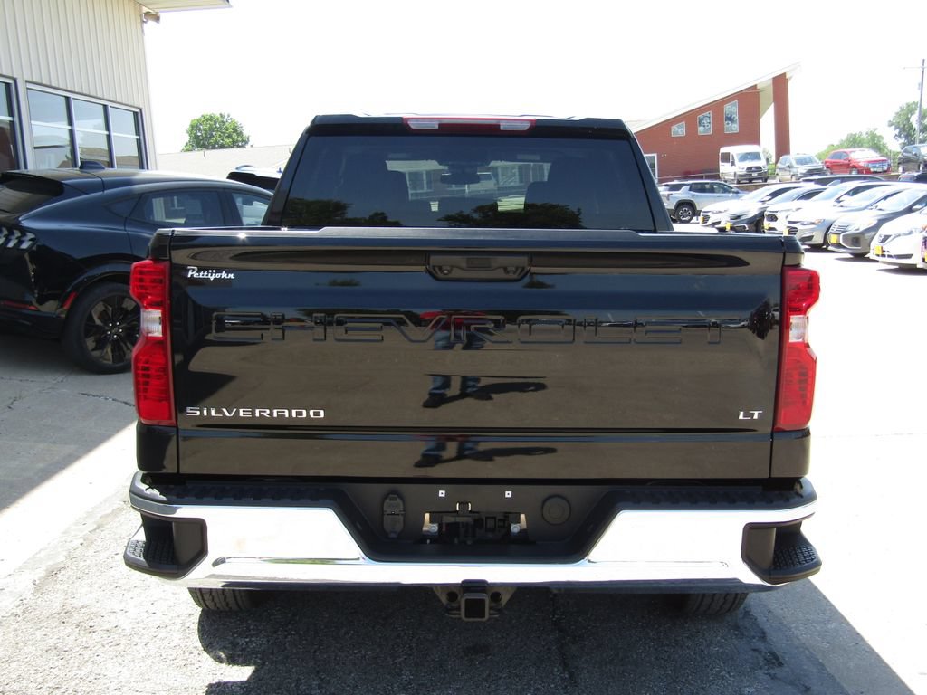 Used 2026 Chevrolet Silverado 1500 LT AWD/4WD image 4