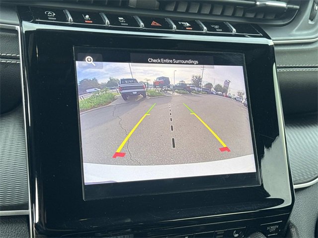 Used 2023 Jeep Grand Cherokee L Laredo image 15