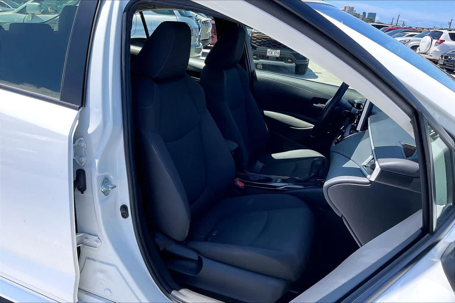 Used 2021 Toyota Corolla LE FWD image 13