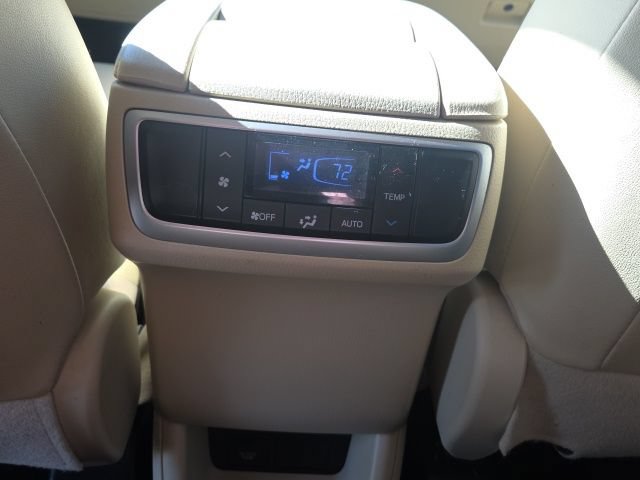 Used 2018 Toyota Highlander Limited FWD image 21
