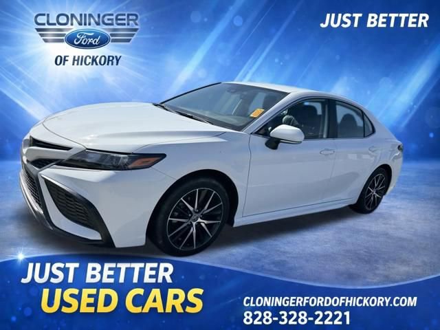 Used 2023 Toyota Camry SE