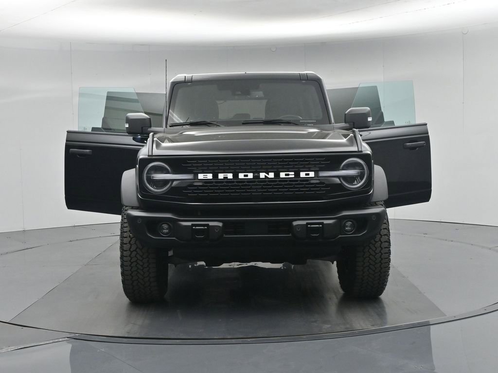 Certified 2025 Ford Bronco Badlands AWD/4WD image 33