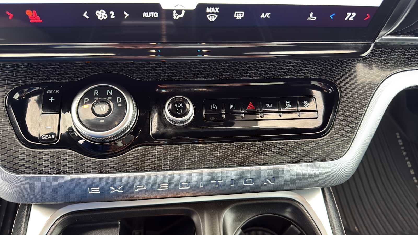 Certified 2025 Ford Expedition Platinum w/ Stealth Performance Package image 16