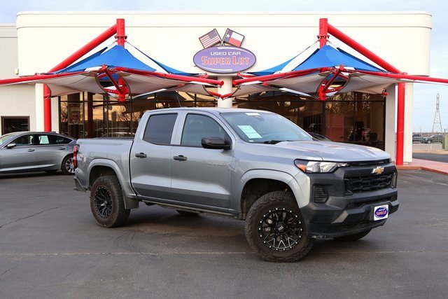 Used 2023 Chevrolet Colorado W/T image 1