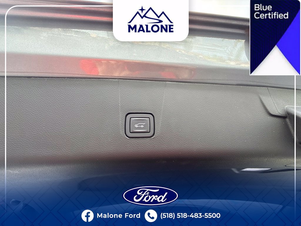 Used 2023 Chevrolet Traverse LT AWD/4WD image 43