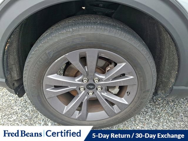 Certified 2022 Ford Explorer XLT w/ Equipment Group 202A AWD/4WD image 4