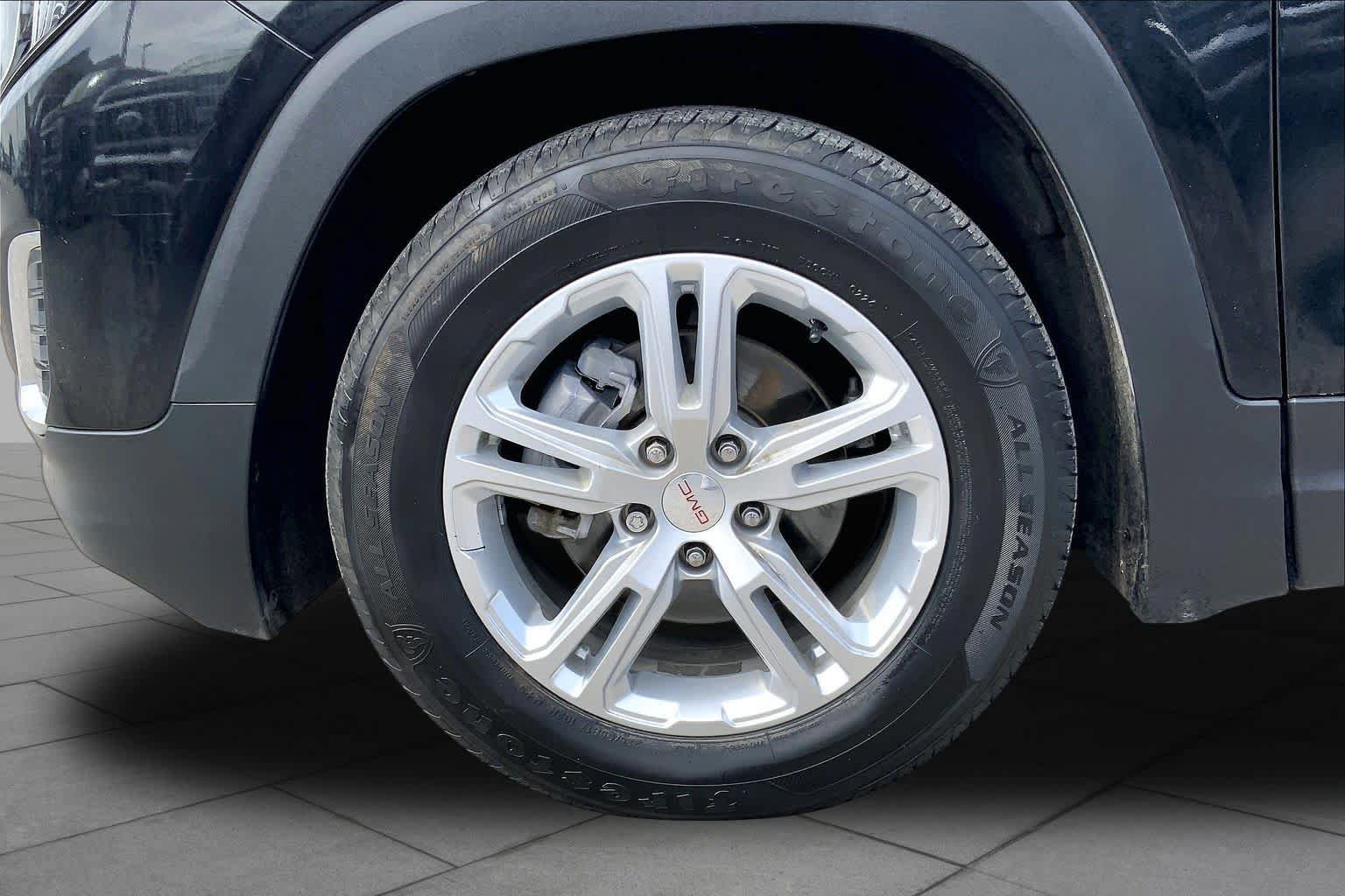 Used 2021 GMC Terrain SLE w/ Driver Convenience Package FWD image 11