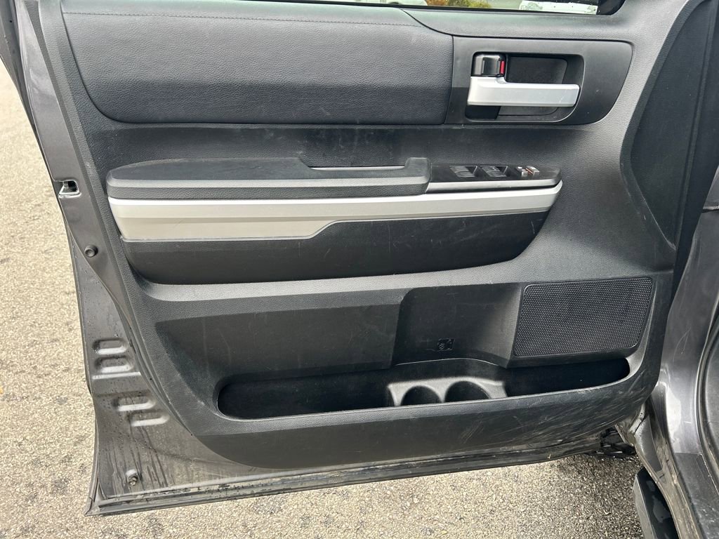 Used 2017 Toyota Tundra SR5 image 16