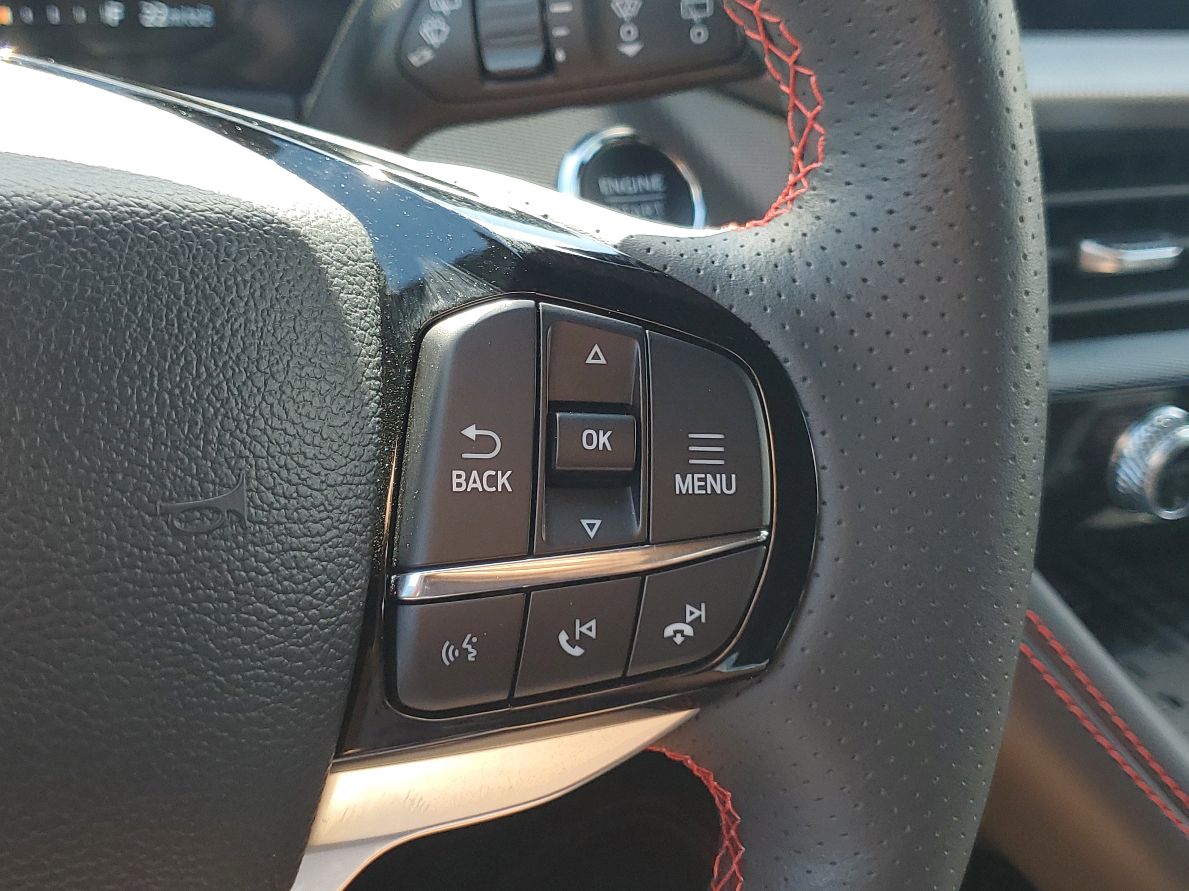 Certified 2025 Ford Explorer ST-Line w/ Premium Package image 25