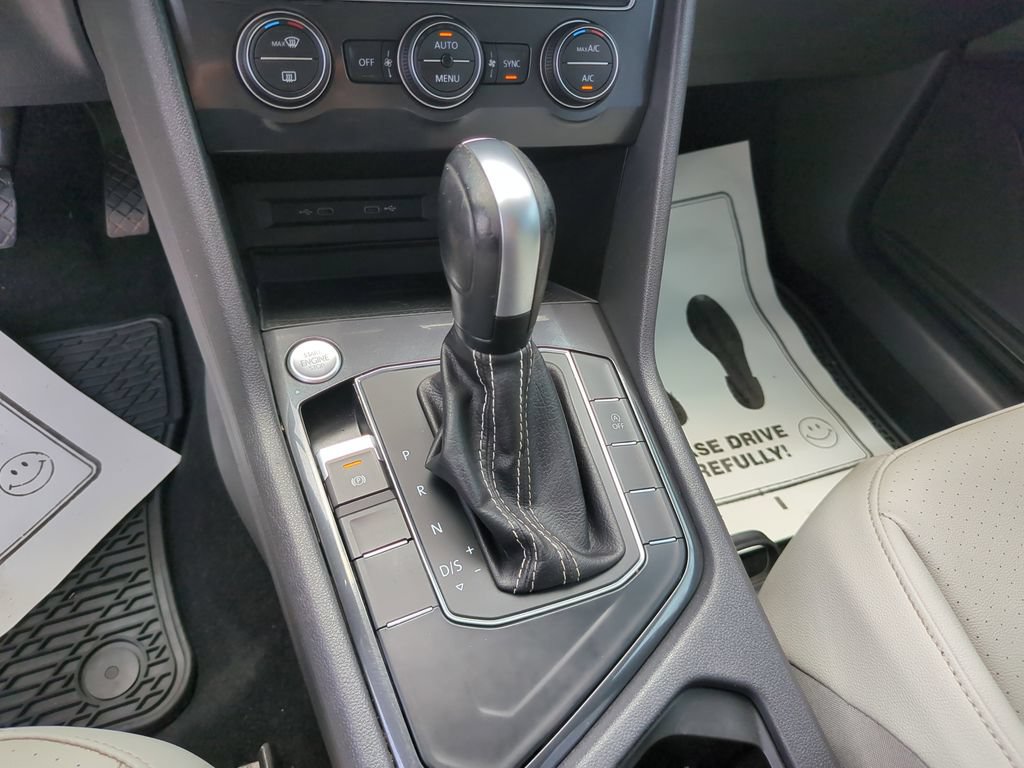 Used 2021 Volkswagen Tiguan SE FWD image 27