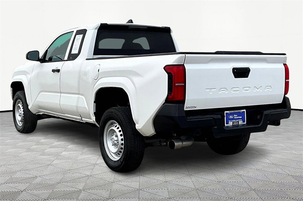 Used 2024 Toyota Tacoma SR image 2