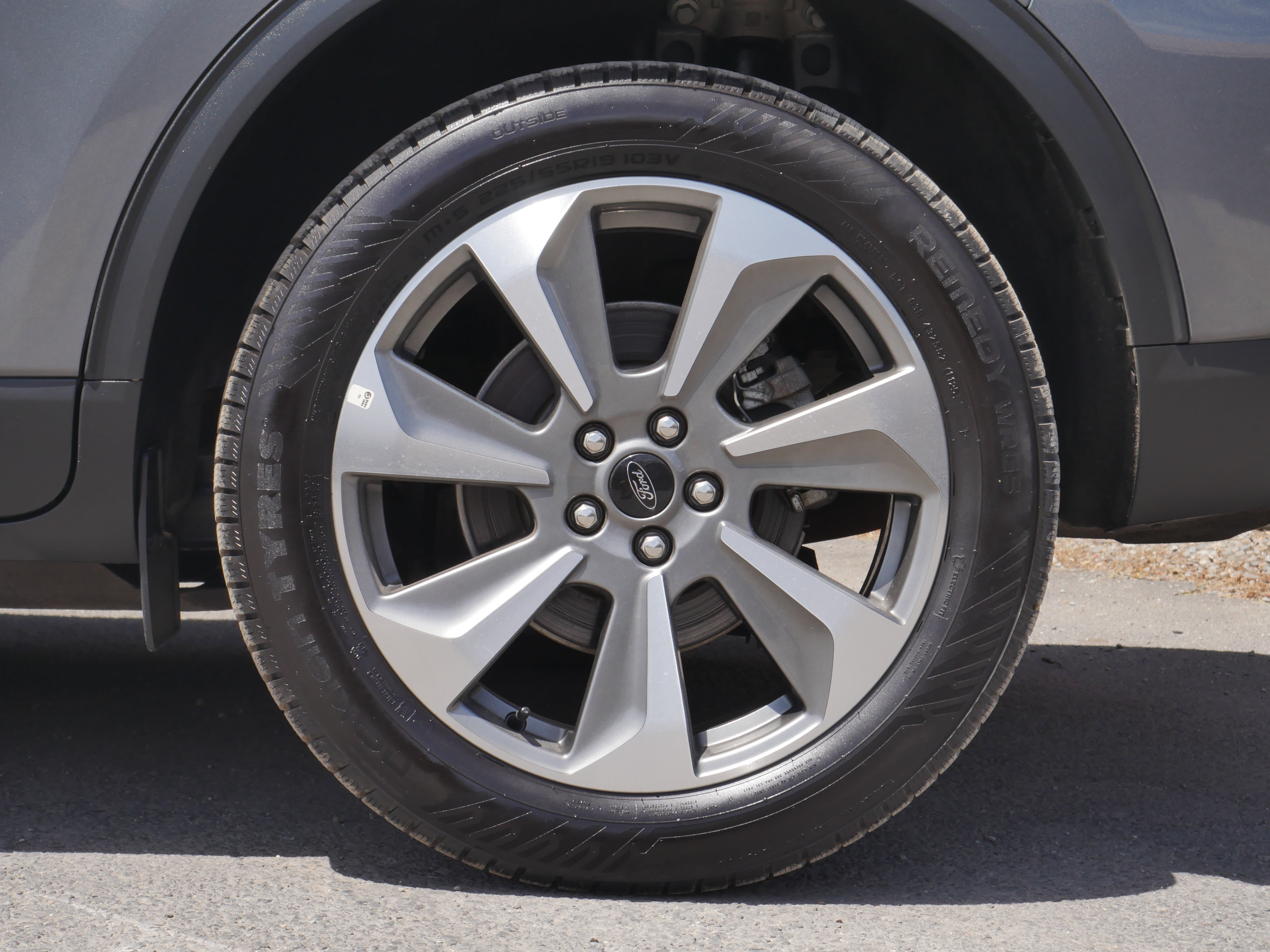 Certified 2025 Ford Escape Platinum AWD/4WD image 15