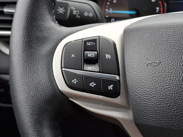 Certified 2023 Ford Explorer XLT w/ Equipment Group 202A AWD/4WD image 19