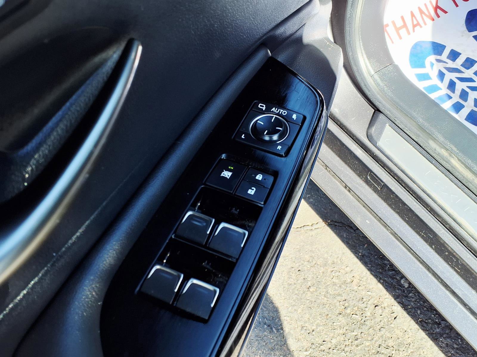 Used 2023 Lexus ES 250 w/ Premium Package image 21