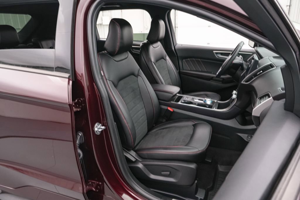 Certified 2024 Ford Edge ST-Line AWD/4WD image 23