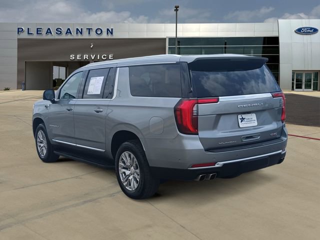 Used 2025 GMC Yukon XL Denali RWD image 3