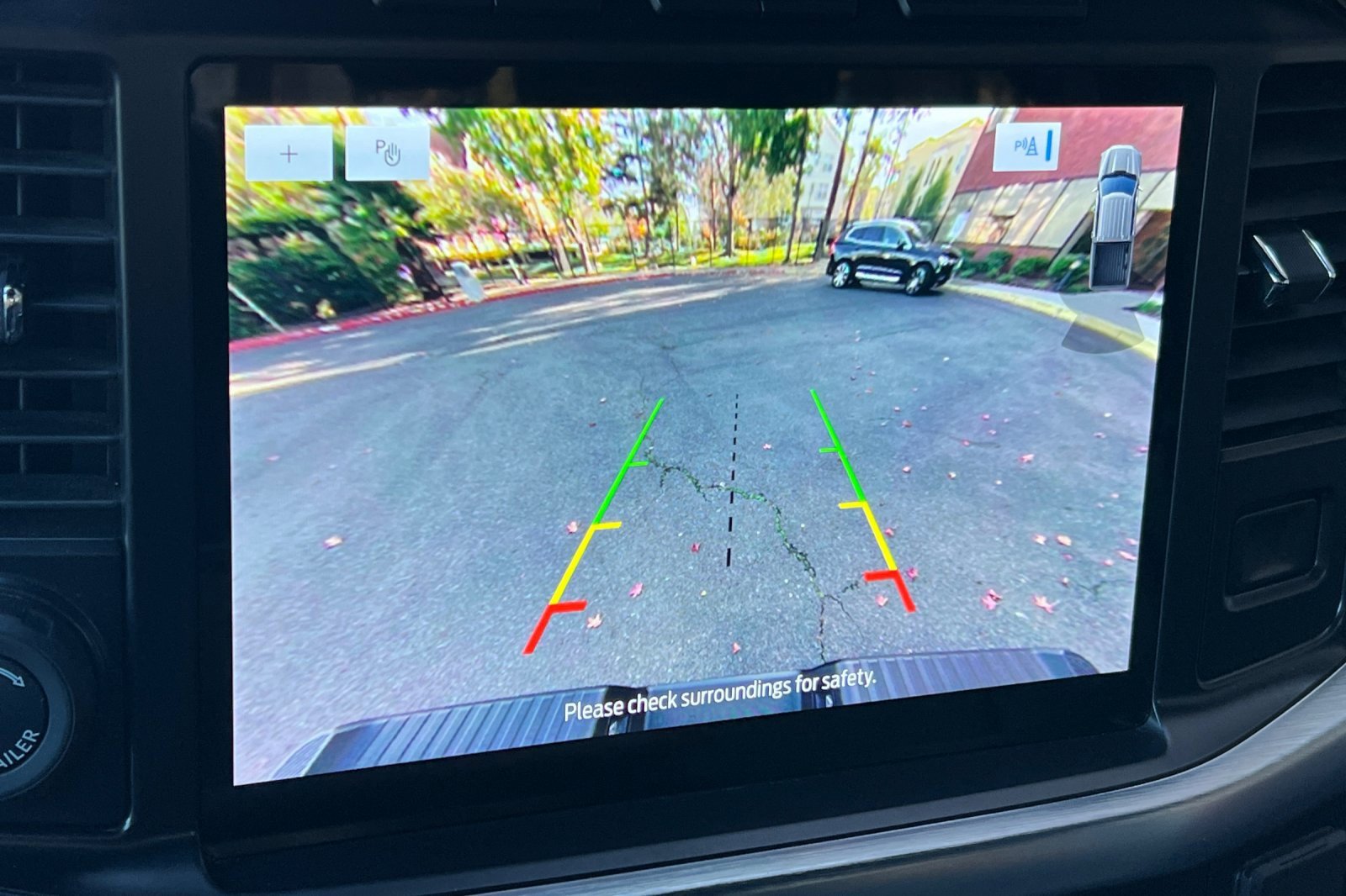 Certified 2021 Ford F150 Lariat w/ Equipment Group 502A High image 25