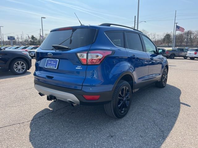 Certified 2017 Ford Escape SE w/ Equipment Group 201A image 2