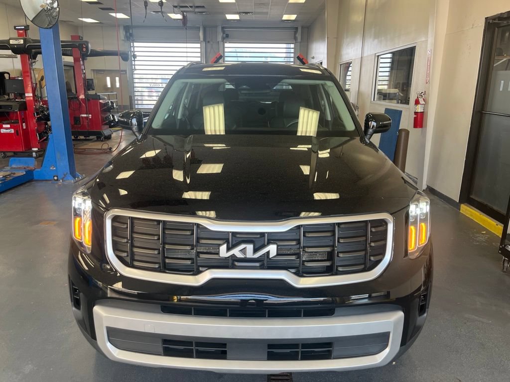 Used 2024 Kia Telluride S FWD image 11