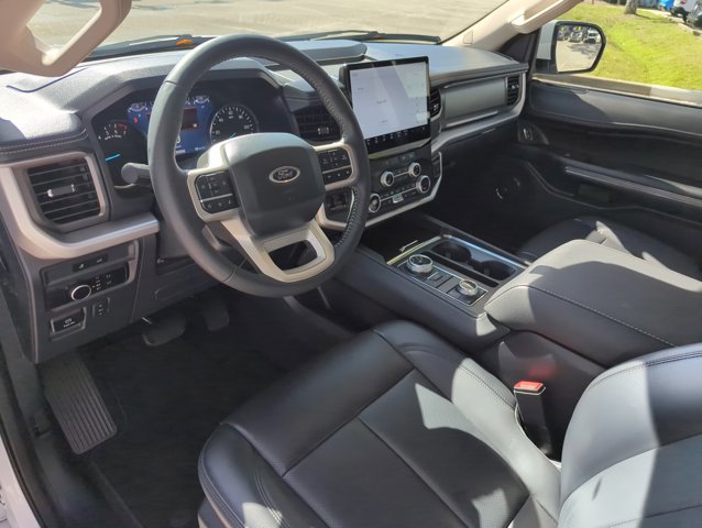 Certified 2024 Ford Expedition Max XLT image 9