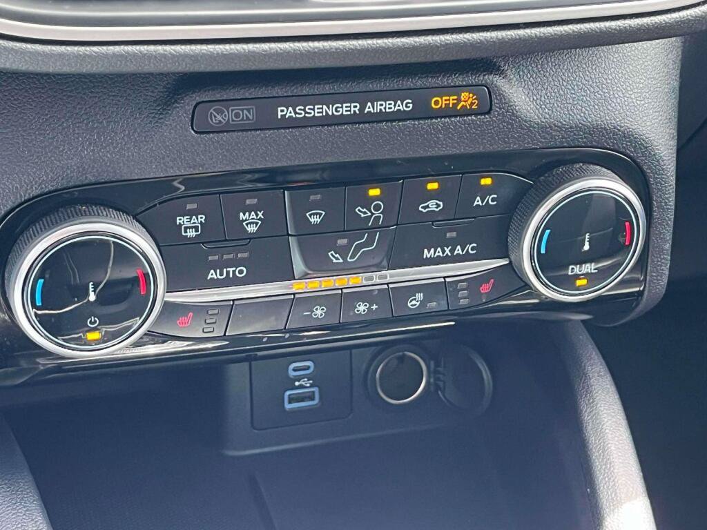 Certified 2022 Ford Escape SEL AWD/4WD image 31