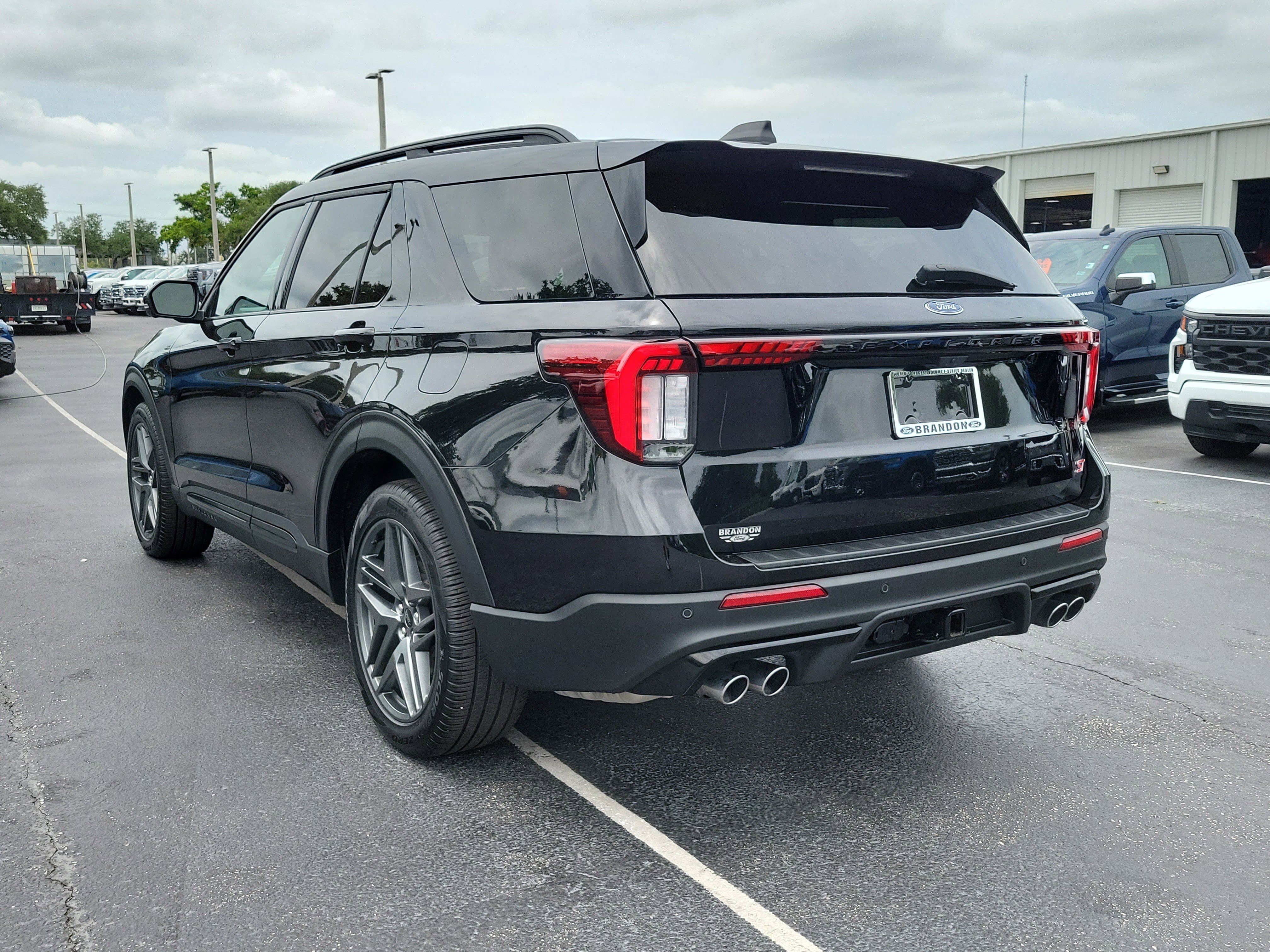 Certified 2025 Ford Explorer ST w/ Sun And Sound Package AWD/4WD image 7