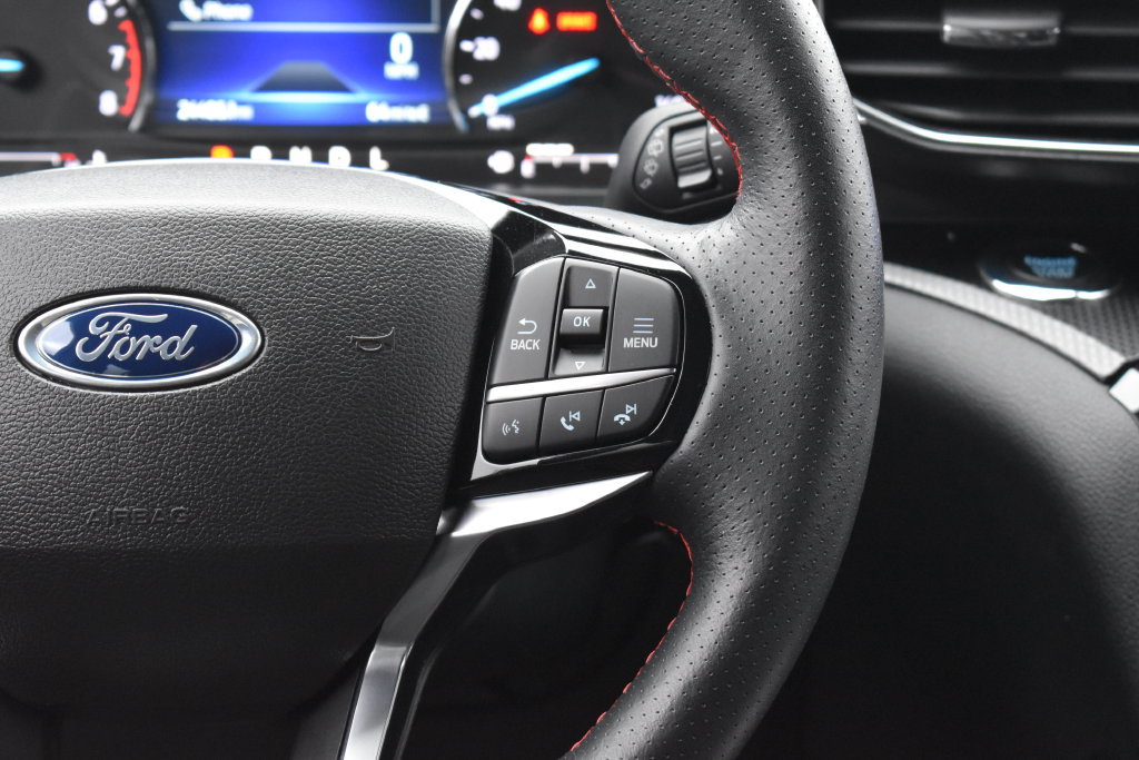 Certified 2023 Ford Explorer ST-Line AWD/4WD image 17
