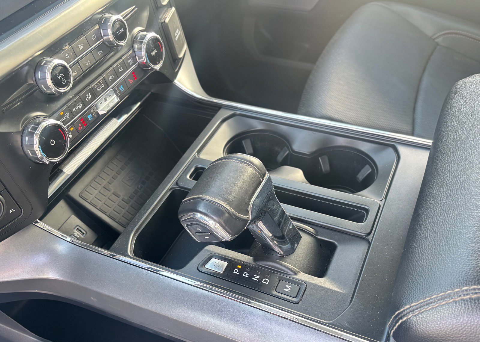 Certified 2022 Ford F150 Lariat w/ Equipment Group 502A High image 52