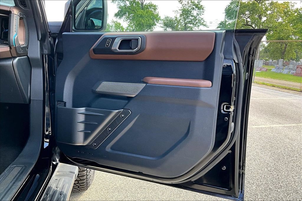 Certified 2023 Ford Bronco Outer Banks w/ Sasquatch Package AWD/4WD image 22