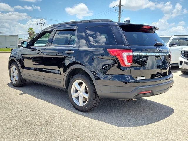 Certified 2018 Ford Explorer FWD image 3