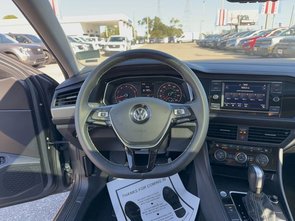 Used 2021 Volkswagen Jetta SE image 33