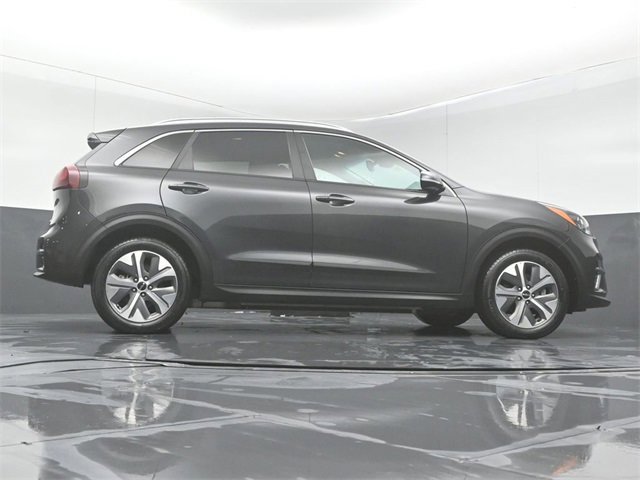 Used 2022 Kia Niro EX image 17