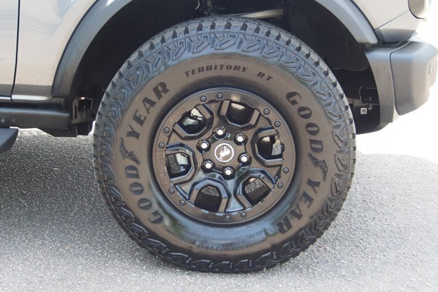 Certified 2025 Ford Bronco Badlands AWD/4WD image 9