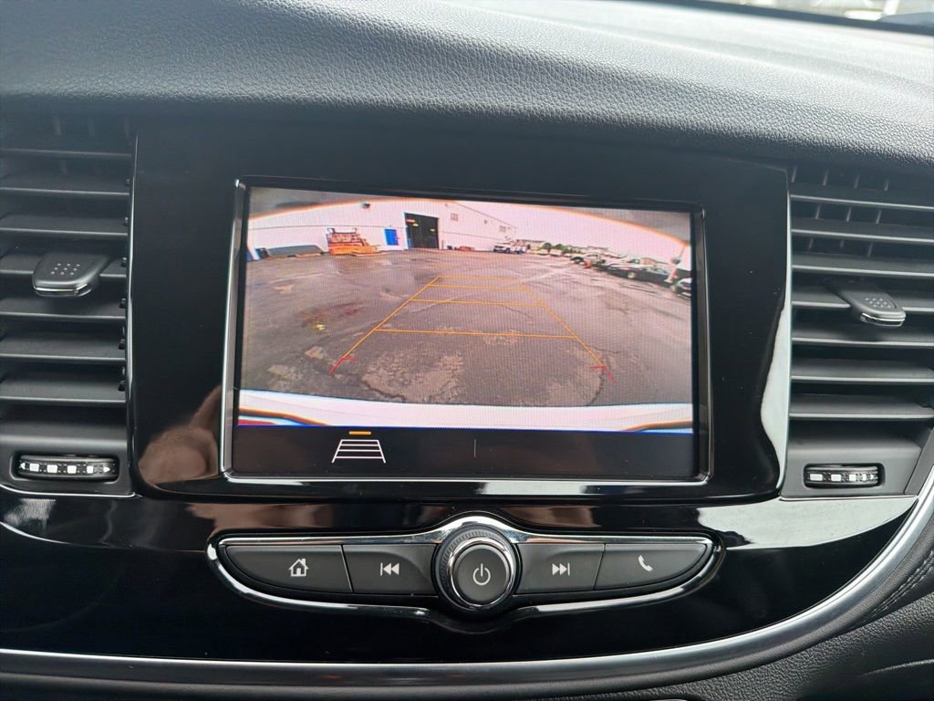 Used 2022 Buick Encore Preferred AWD/4WD image 26