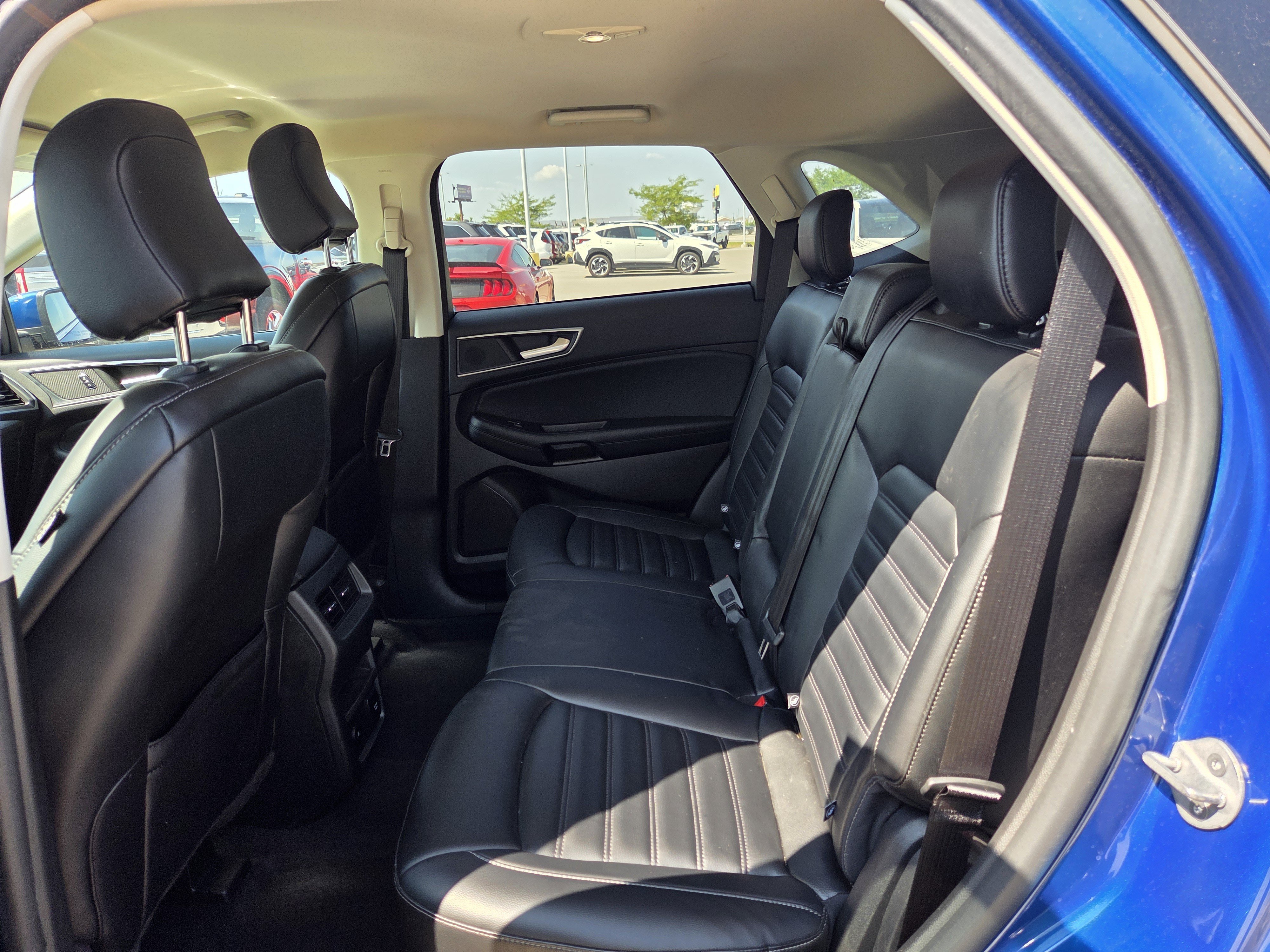 Certified 2023 Ford Edge SEL w/ Convenience Package AWD/4WD image 9