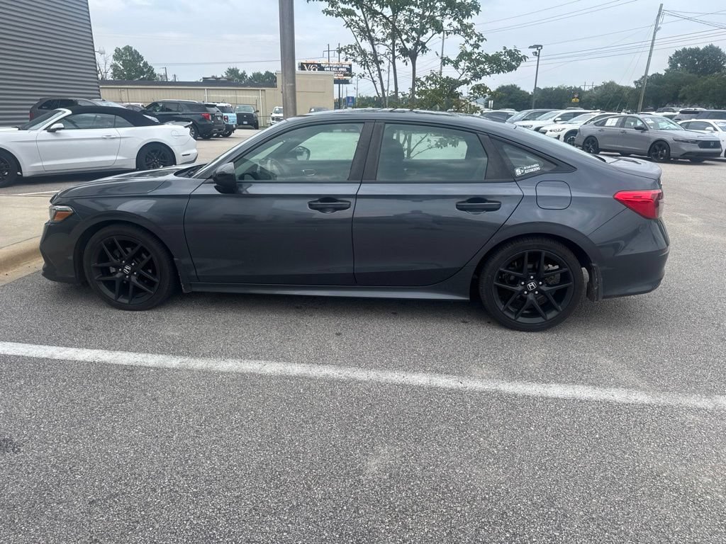 Used 2023 Honda Civic Sport image 5