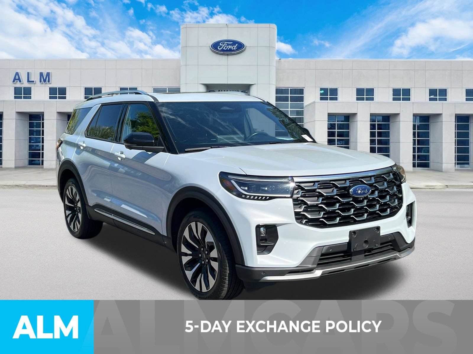 Certified 2025 Ford Explorer Platinum w/ LUX Leather Package AWD/4WD image 3