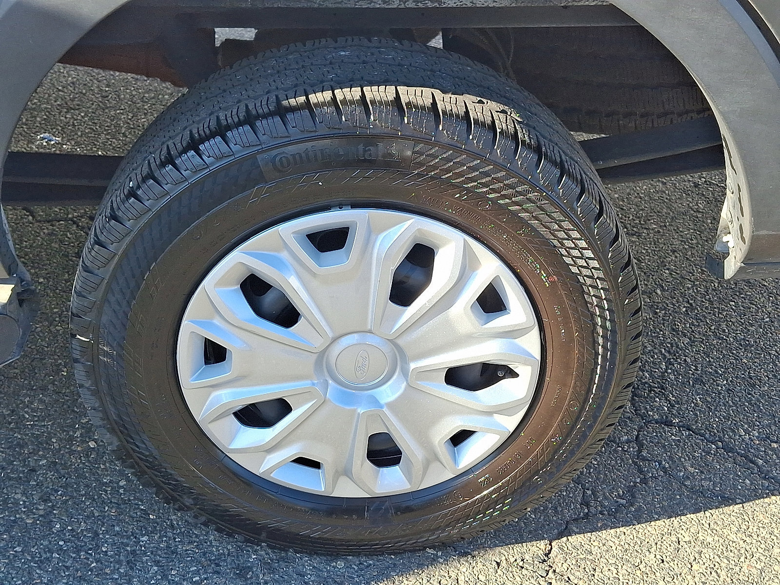 Certified 2024 Ford Transit 250 w/ Exterior Upgrade Package image 30