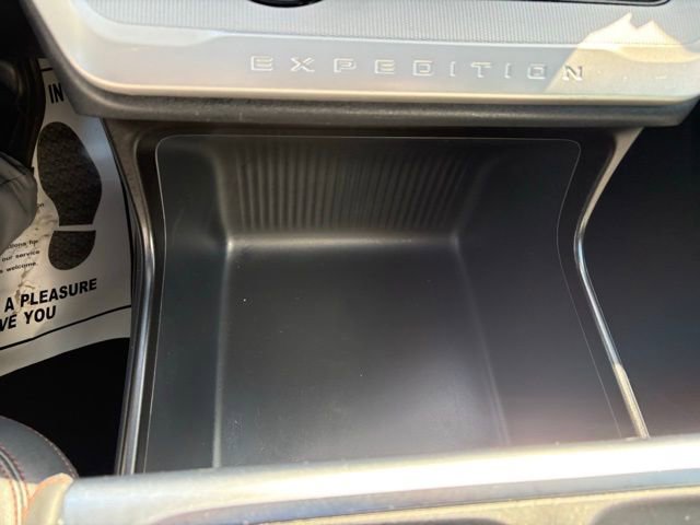 Certified 2025 Ford Expedition Active AWD/4WD image 32