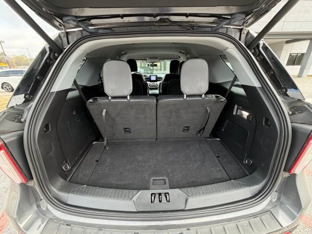 Certified 2021 Ford Explorer XLT w/ Equipment Group 202A image 21