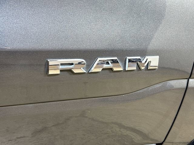 Used 2019 RAM 1500 Big Horn image 16