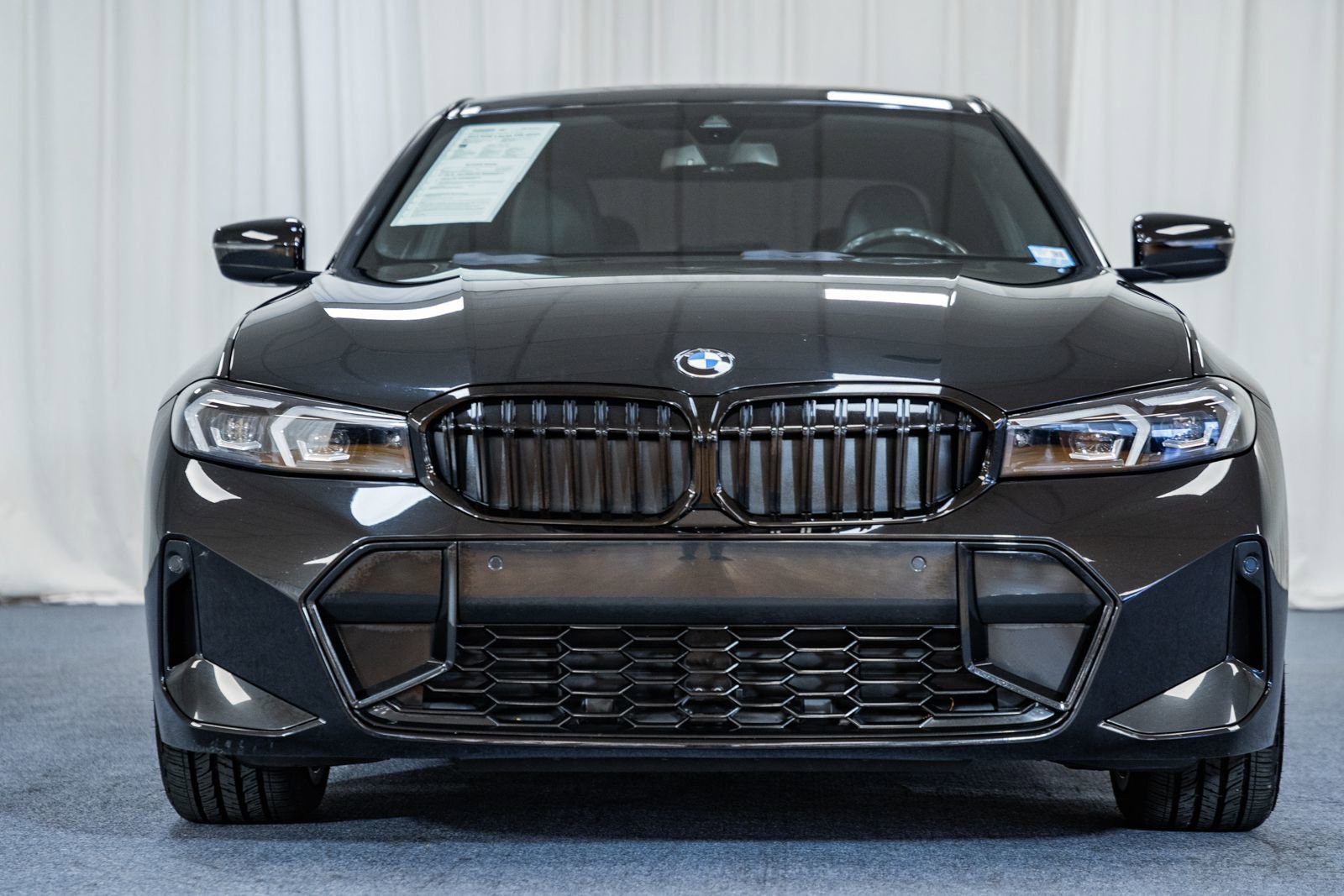 Used 2023 BMW 330i xDrive Sedan w/ M Sport Package image 2